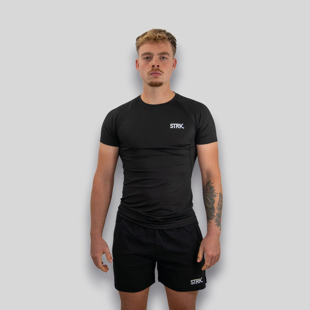 Voordeel bundel Zwart gratis straps