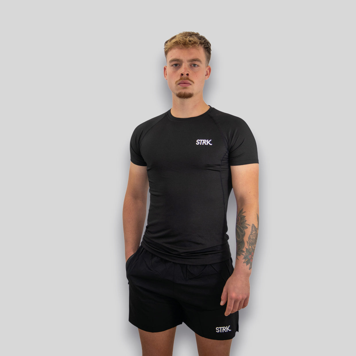 Voordeel bundel Zwart gratis straps